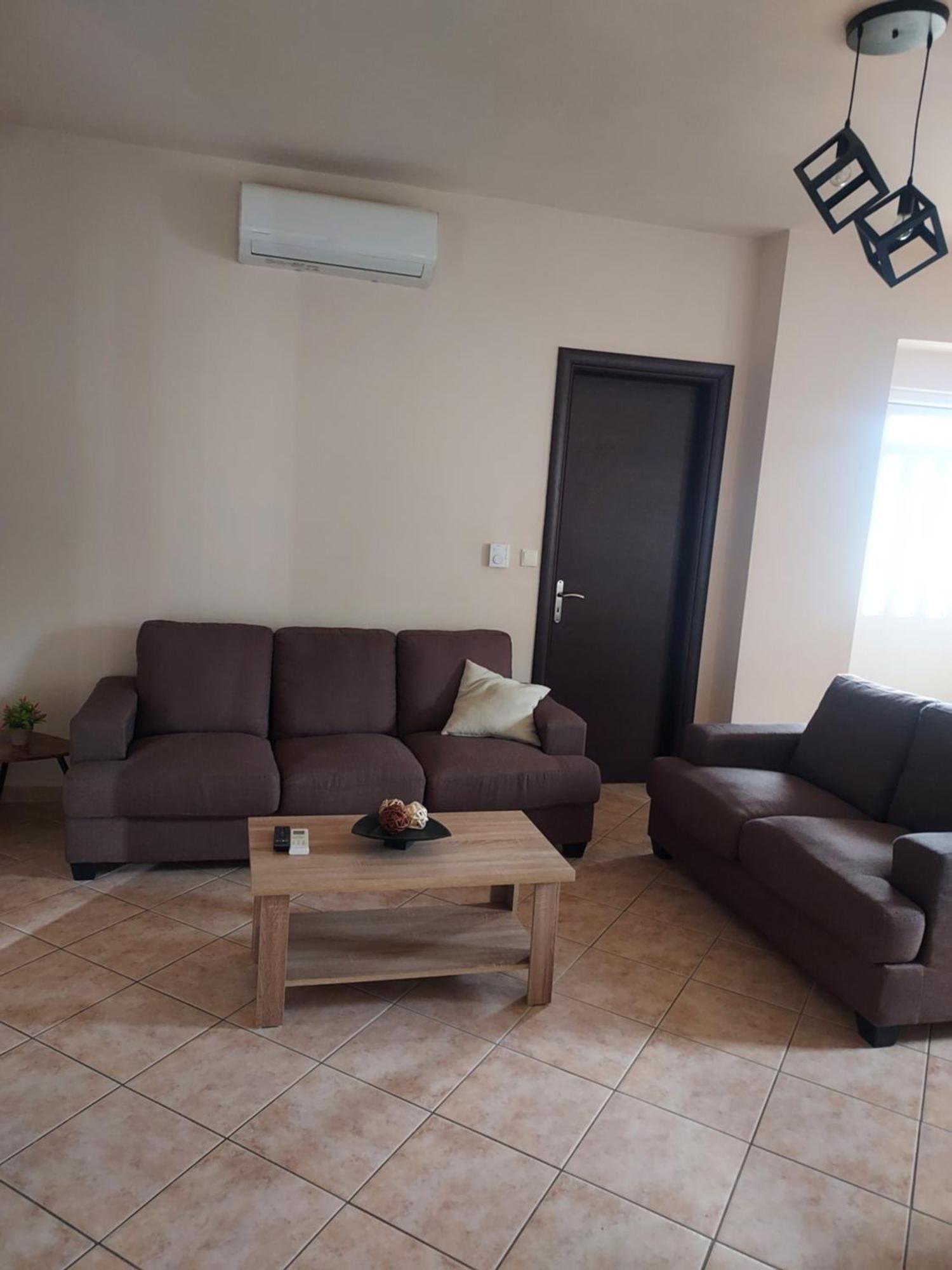 Διαμέρισμα Μεντησ イグメニツァ エクステリア 写真